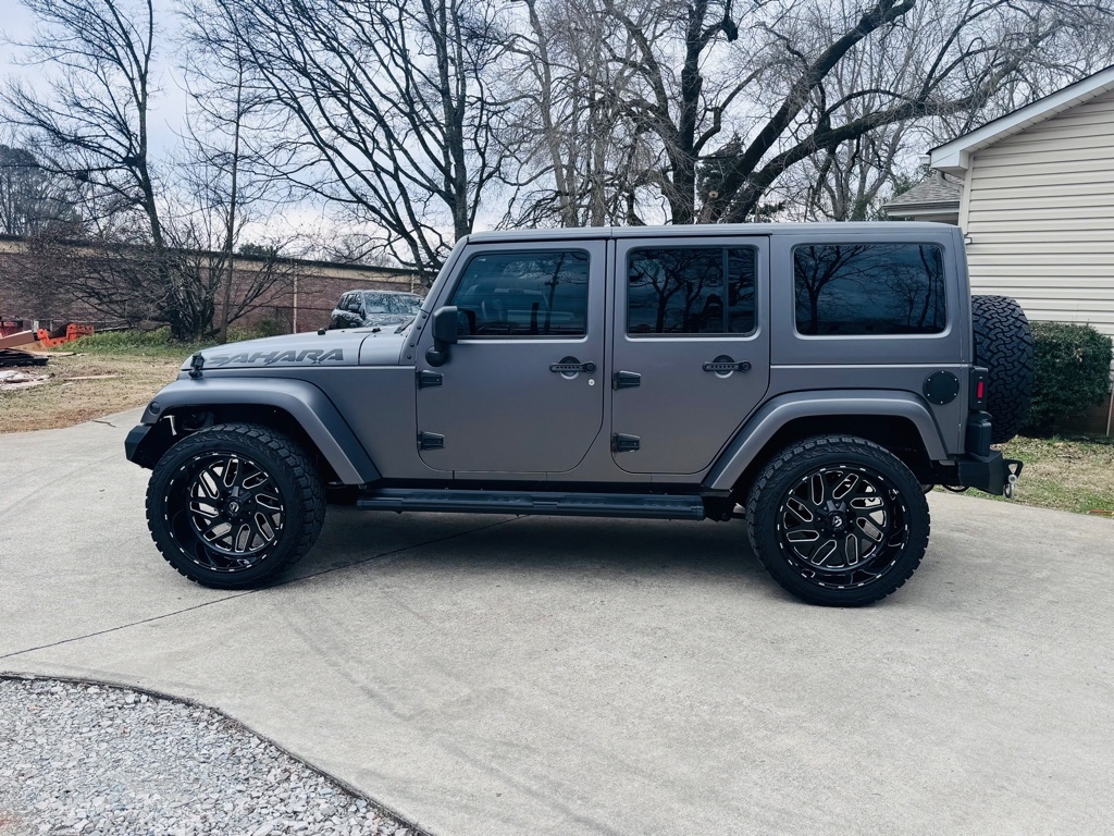 Jeep Wrangler Unlimited Sahara 4WD 2016