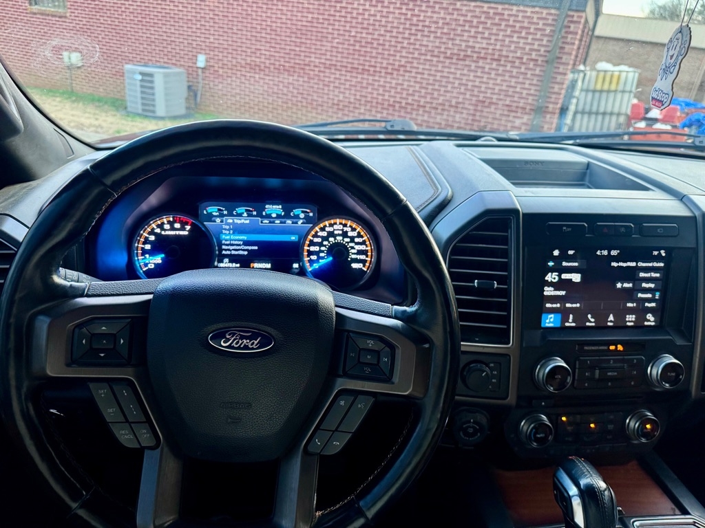 Ford F-150 Lariat SuperCrew 6.5-ft. Bed 4WD 2017