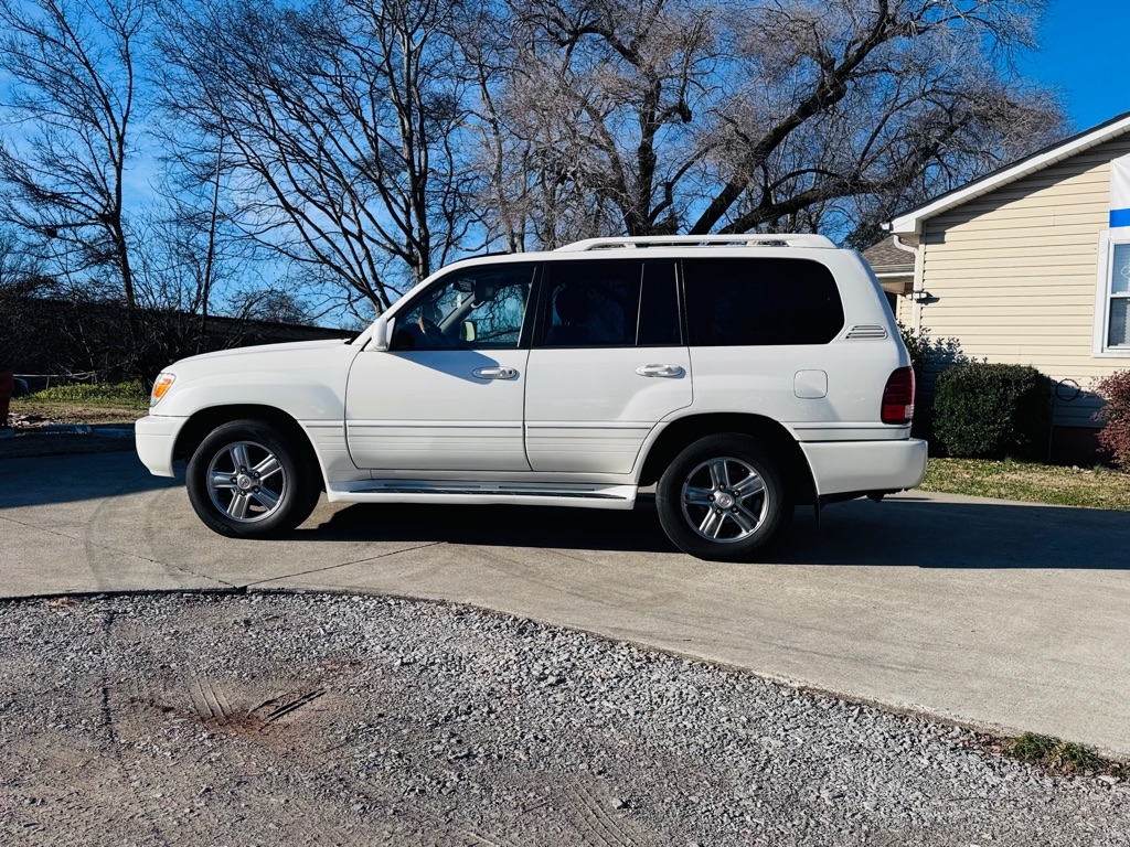 Lexus LX 470 Sport Utility 2006
