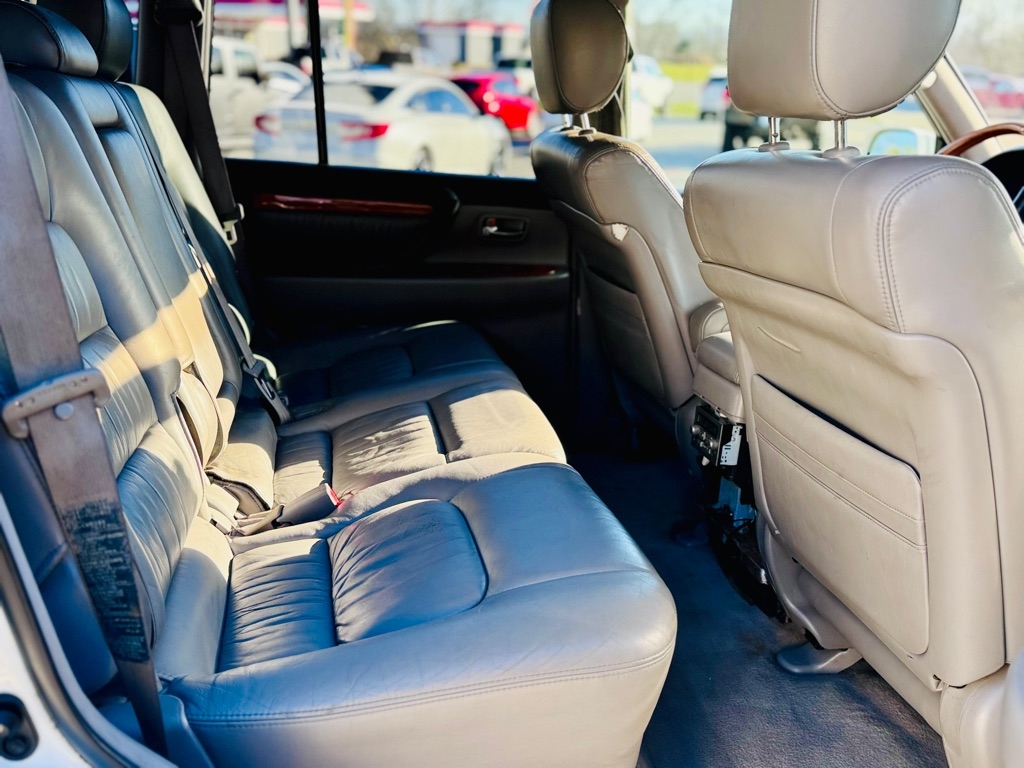 Lexus LX 470 Sport Utility 2006