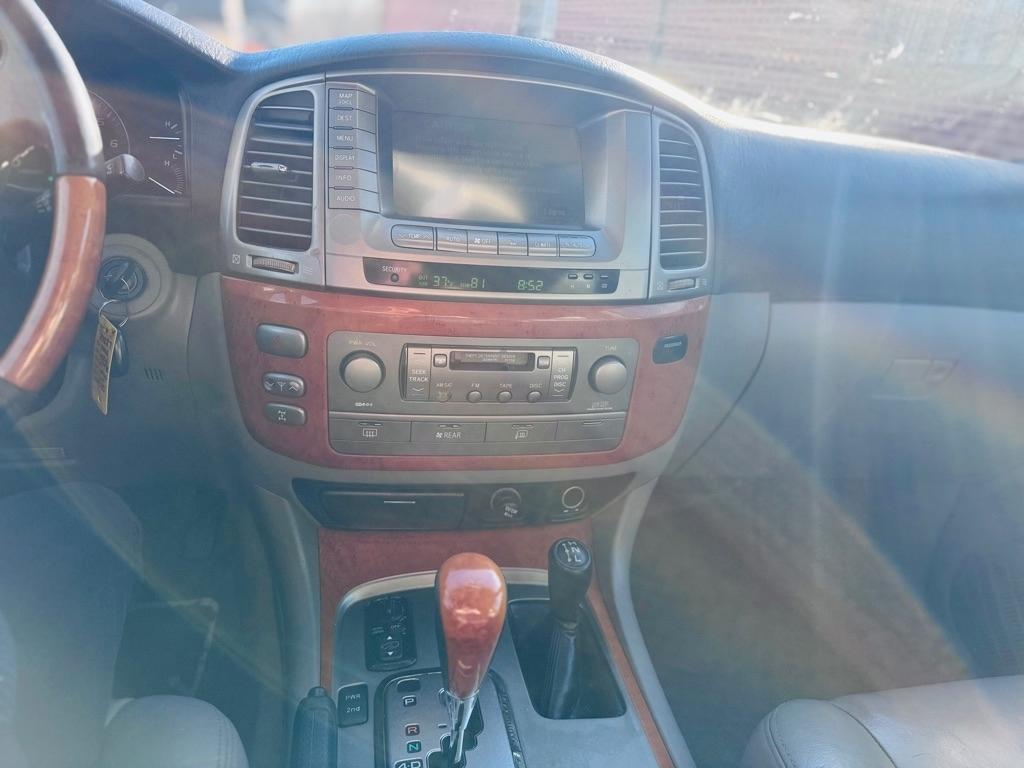 Lexus LX 470 Sport Utility 2006