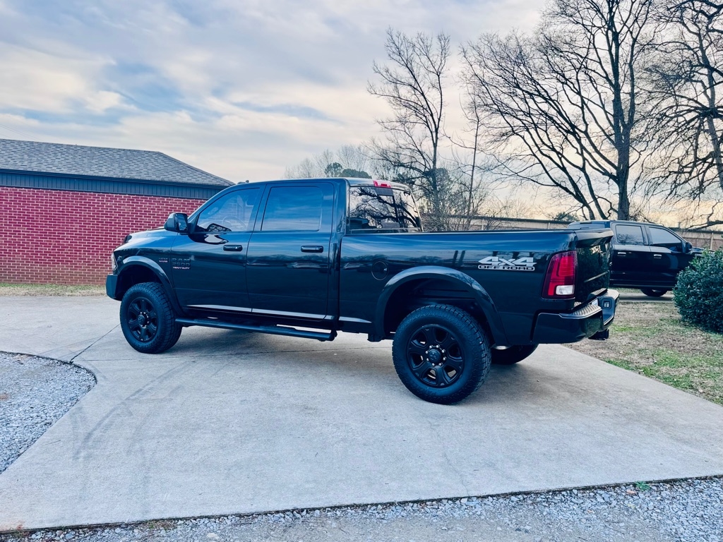 RAM 2500 Laramie Crew Cab SWB 4WD 2017