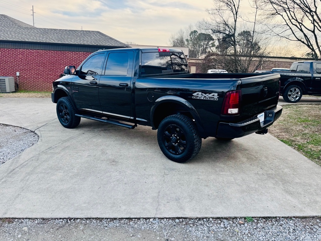 RAM 2500 Laramie Crew Cab SWB 4WD 2017