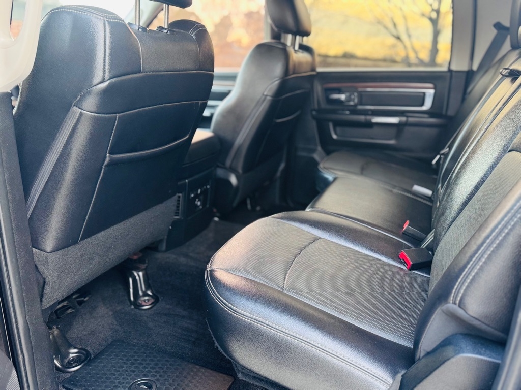 RAM 2500 Laramie Crew Cab SWB 4WD 2017