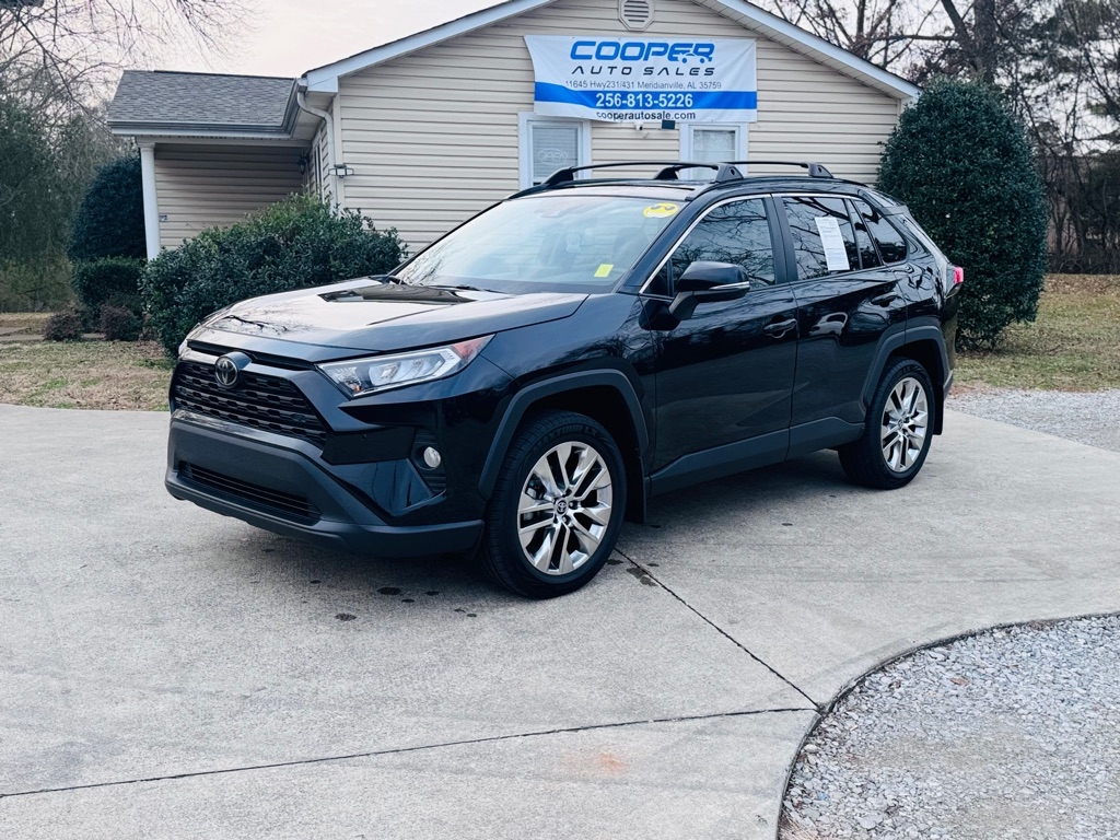 Toyota RAV4 XLE Premium AWD 2021