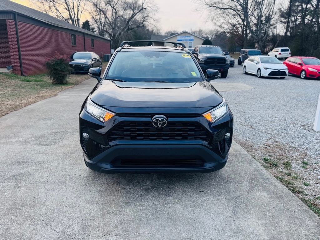 Toyota RAV4 XLE Premium AWD 2021