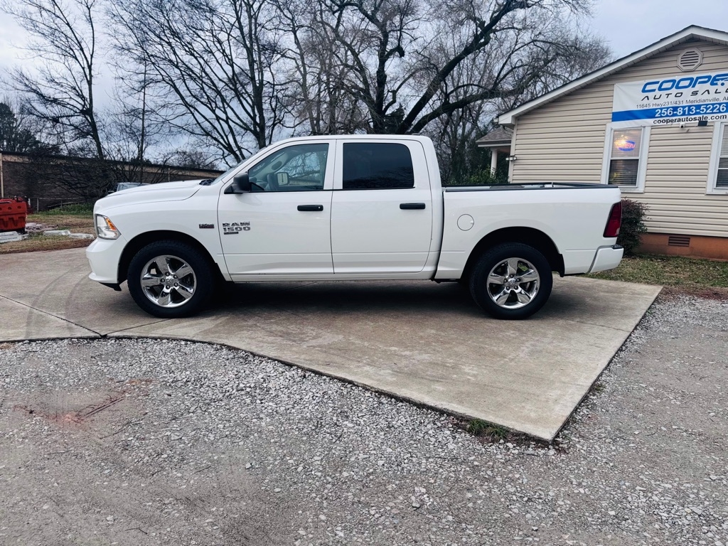 RAM 1500 Classic Tradesman Crew Cab SWB 4WD 2019