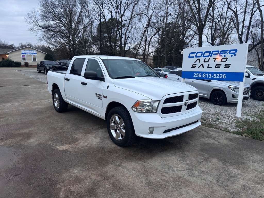 RAM 1500 Classic Tradesman Crew Cab SWB 4WD 2019
