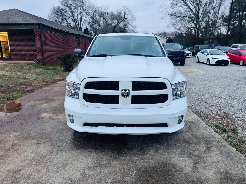 RAM 1500 Classic Tradesman Crew Cab SWB 4WD 2019