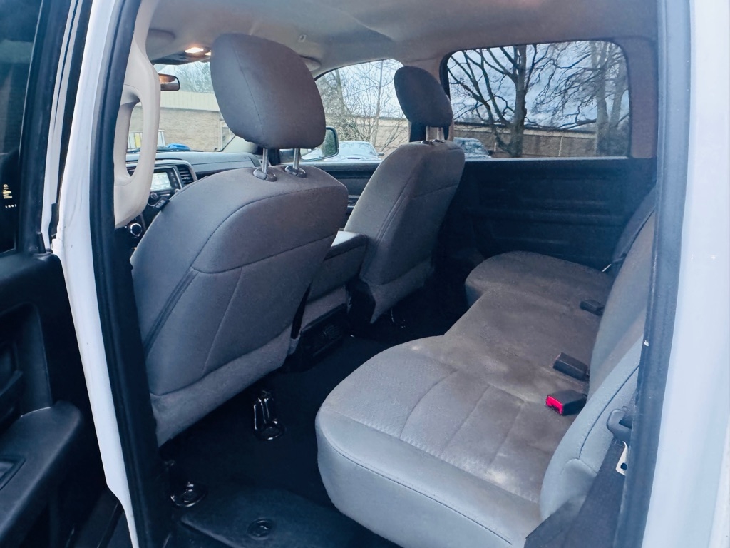 RAM 1500 Classic Tradesman Crew Cab SWB 4WD 2019