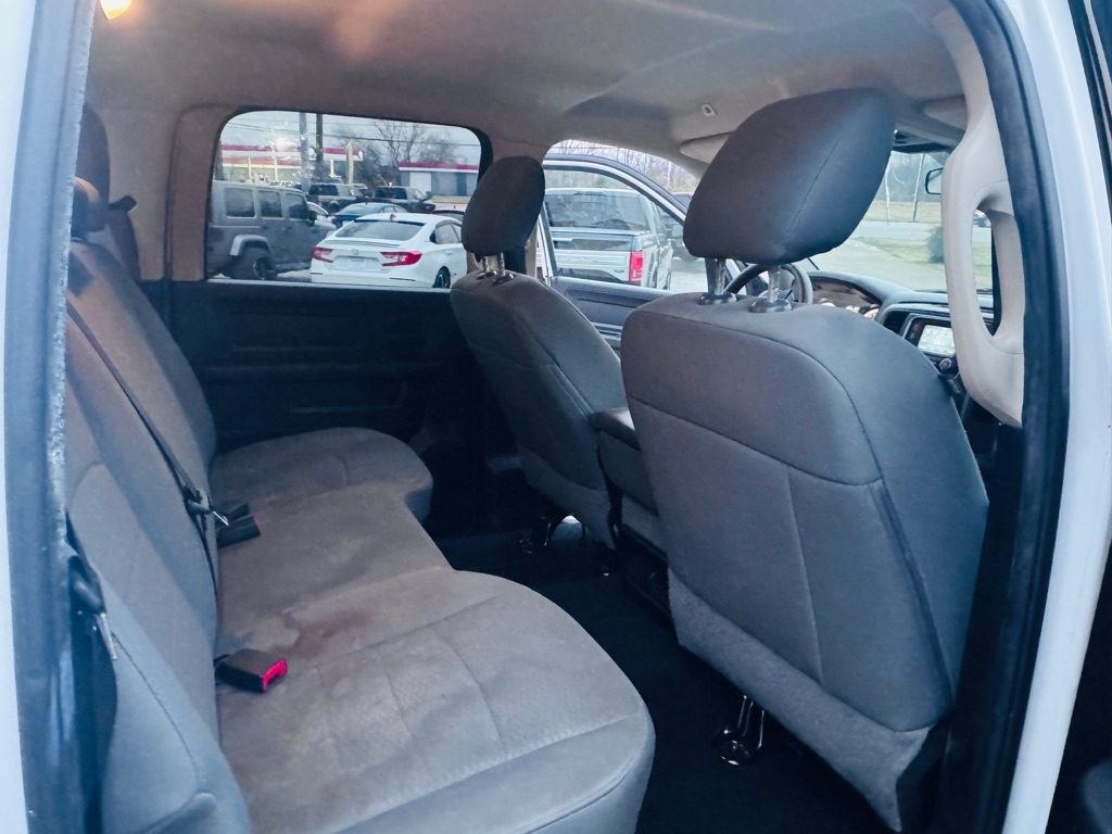 RAM 1500 Classic Tradesman Crew Cab SWB 4WD 2019