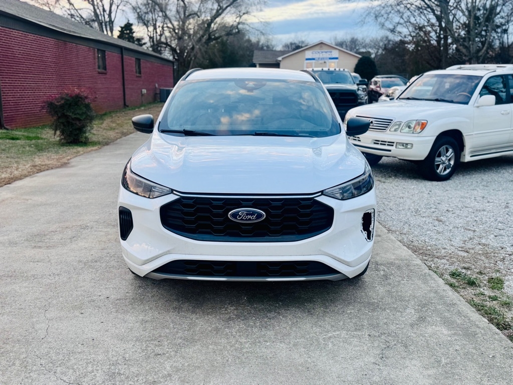 Ford Escape ST-Line Hybrid 2023