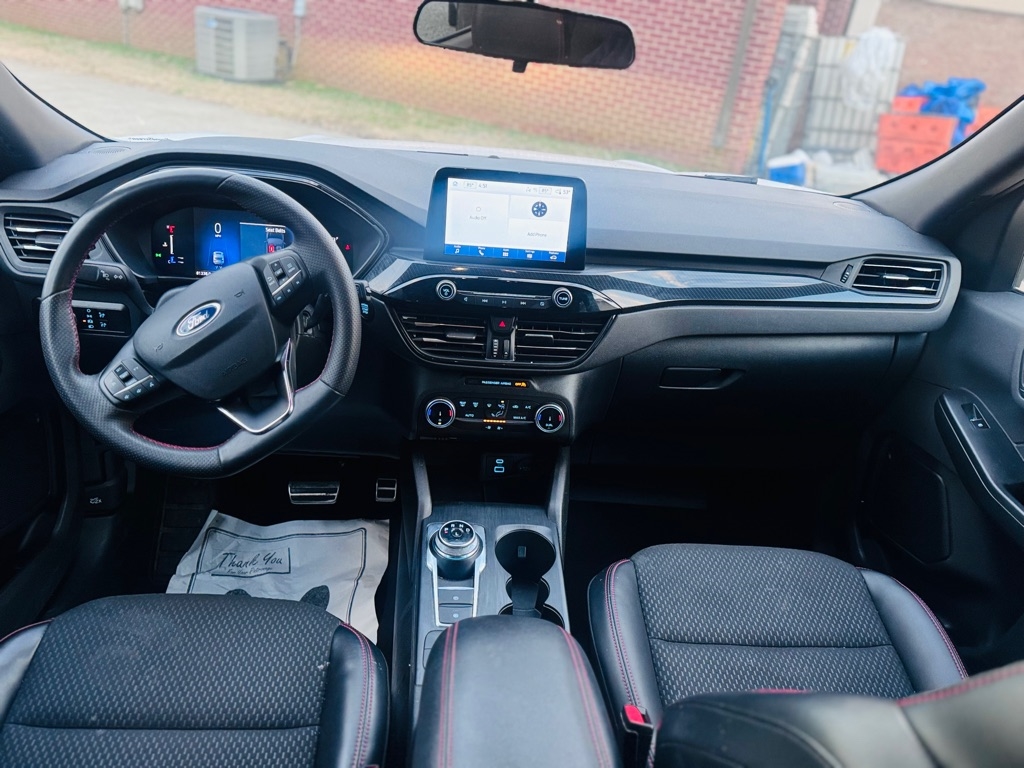 Ford Escape ST-Line Hybrid 2023