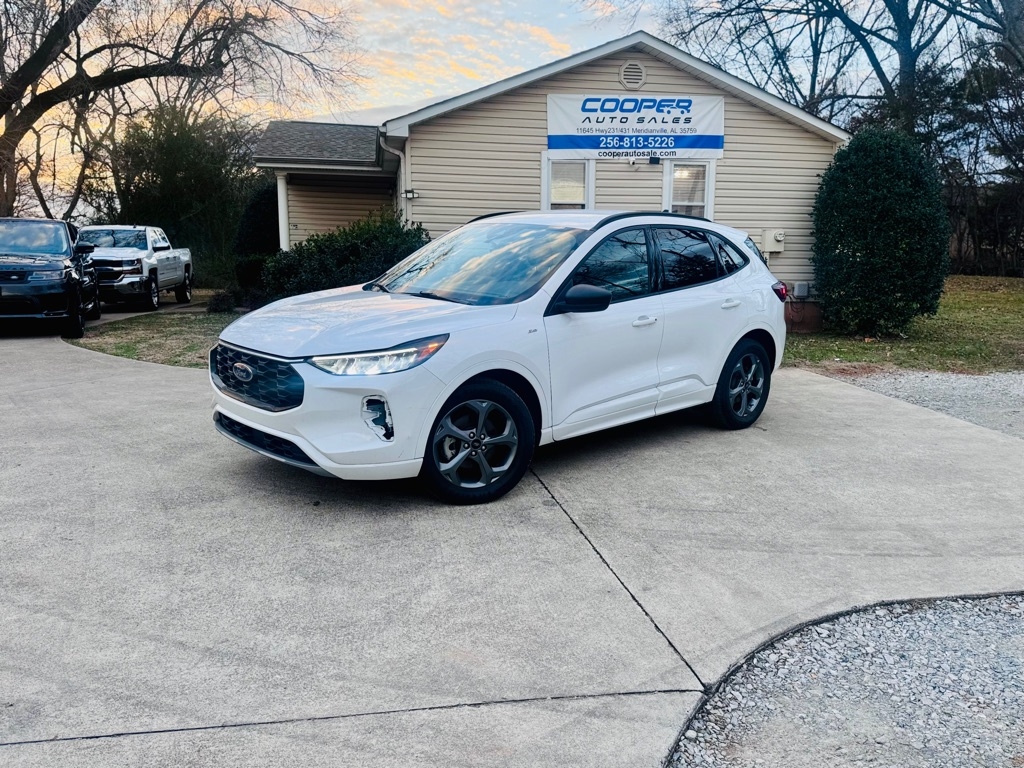 Ford Escape ST-Line Hybrid 2023