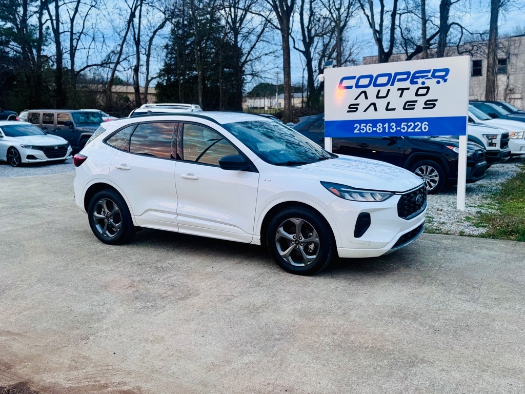 Ford Escape ST-Line Hybrid 2023