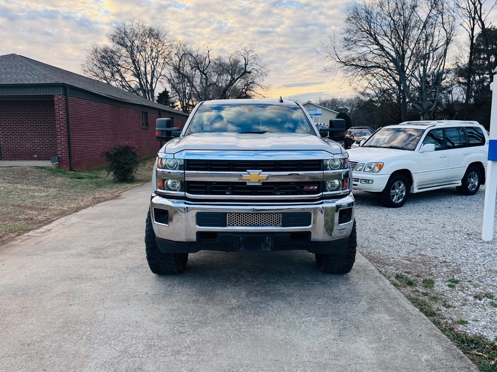 Chevrolet Silverado 2500HD LT Double Cab 4WD 2017