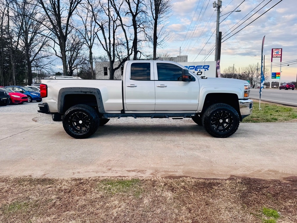 Chevrolet Silverado 2500HD LT Double Cab 4WD 2017