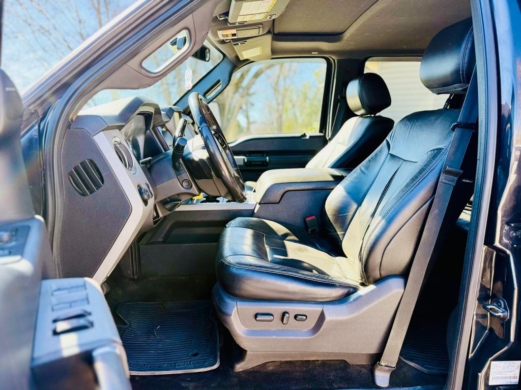 Ford F-250 SD Lariat Crew Cab 4WD 2015