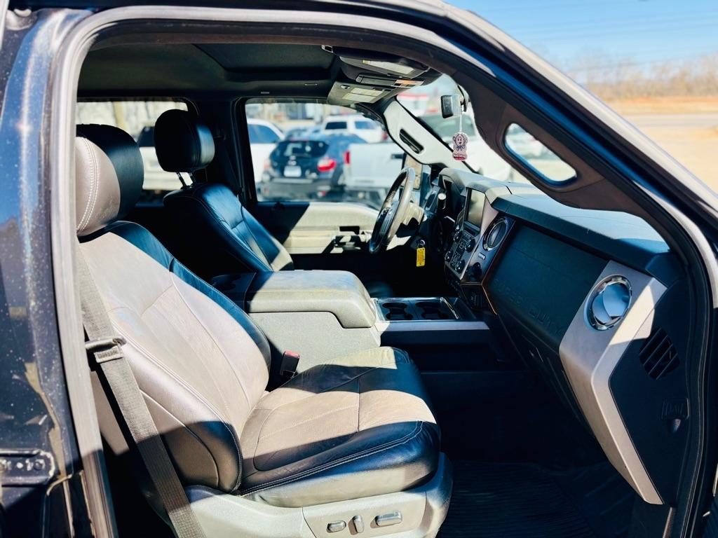 Ford F-250 SD Lariat Crew Cab 4WD 2015