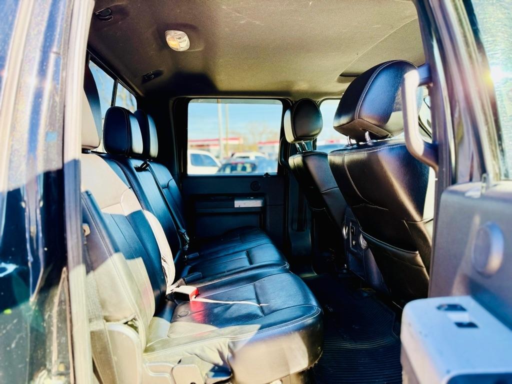 Ford F-250 SD Lariat Crew Cab 4WD 2015