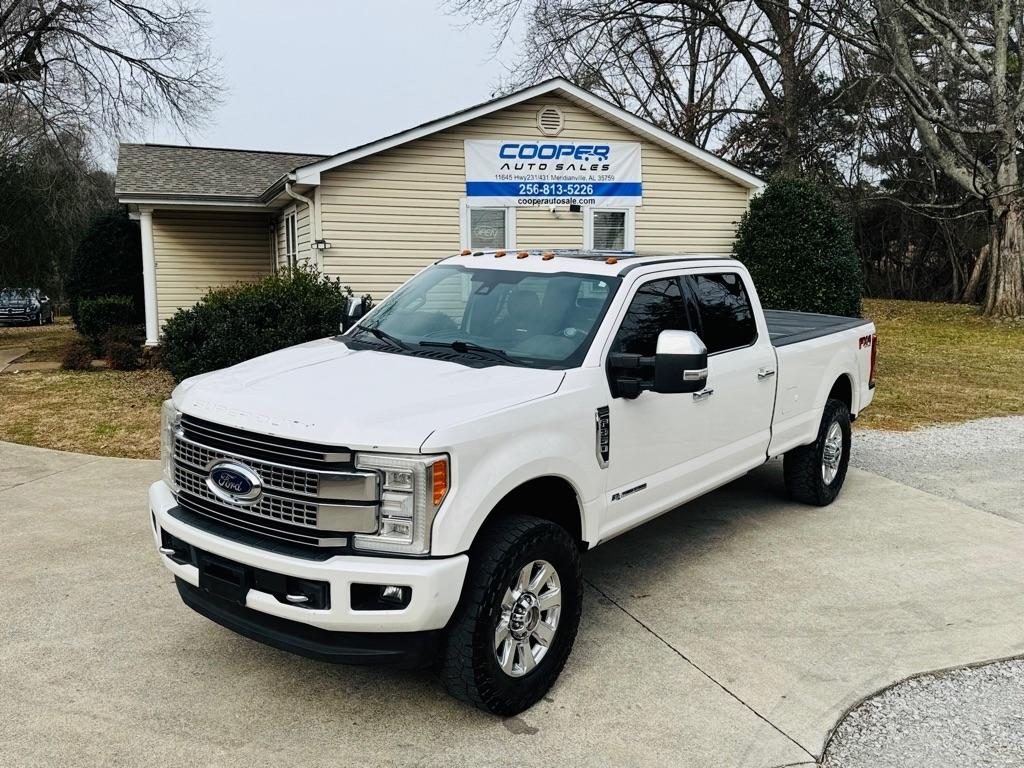 Ford F-350 SD Platinum Crew Cab Long Box 4WD 2017
