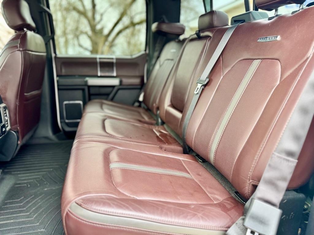 Ford F-350 SD Platinum Crew Cab Long Box 4WD 2017