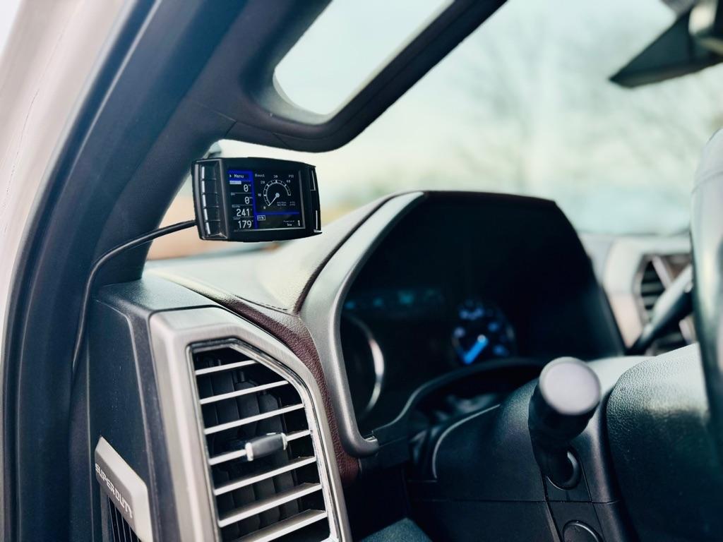 Ford F-350 SD Platinum Crew Cab Long Box 4WD 2017