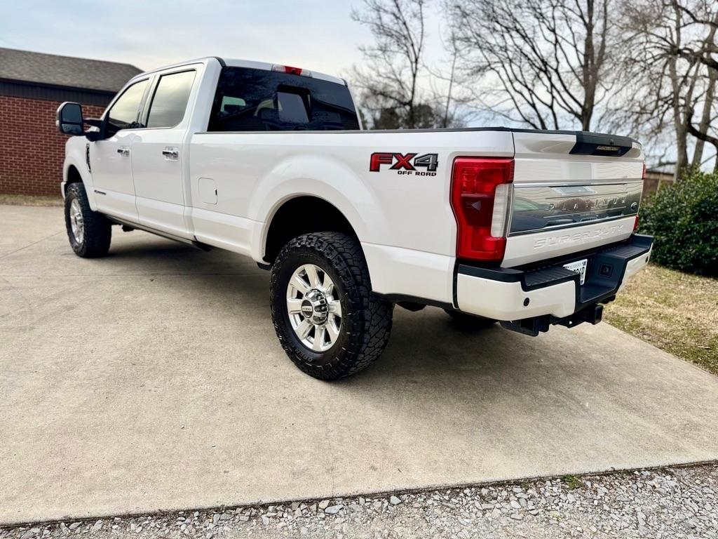 Ford F-350 SD Platinum Crew Cab Long Box 4WD 2017