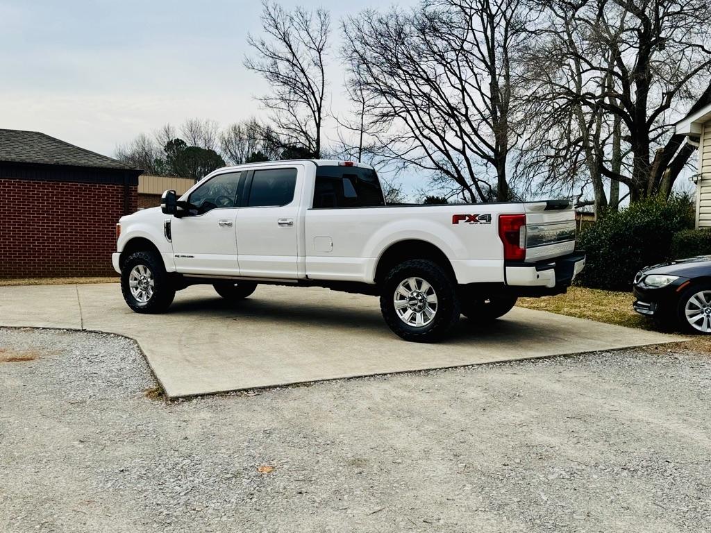 Ford F-350 SD Platinum Crew Cab Long Box 4WD 2017