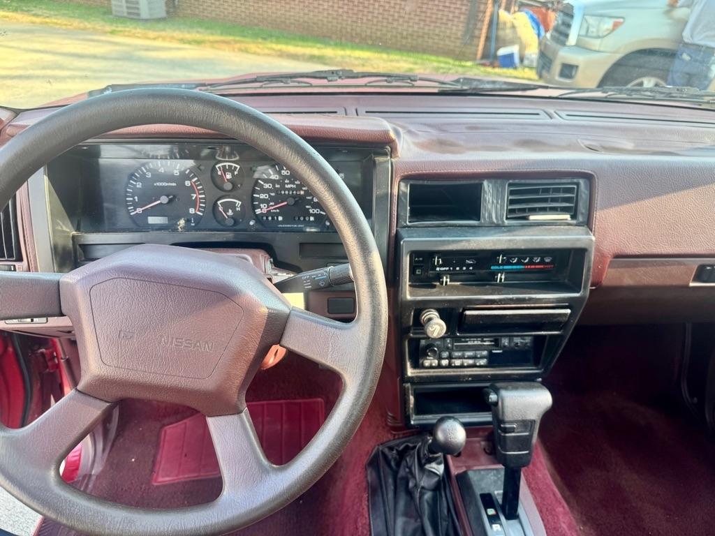 Nissan Pickup SE-V6 King Cab 4WD 1993