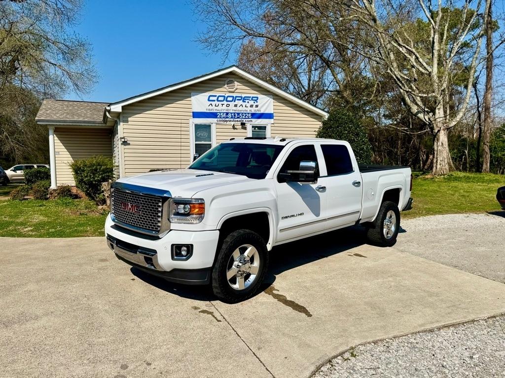 2016 GMC Sierra 2500HD Denali Crew Cab 4WD