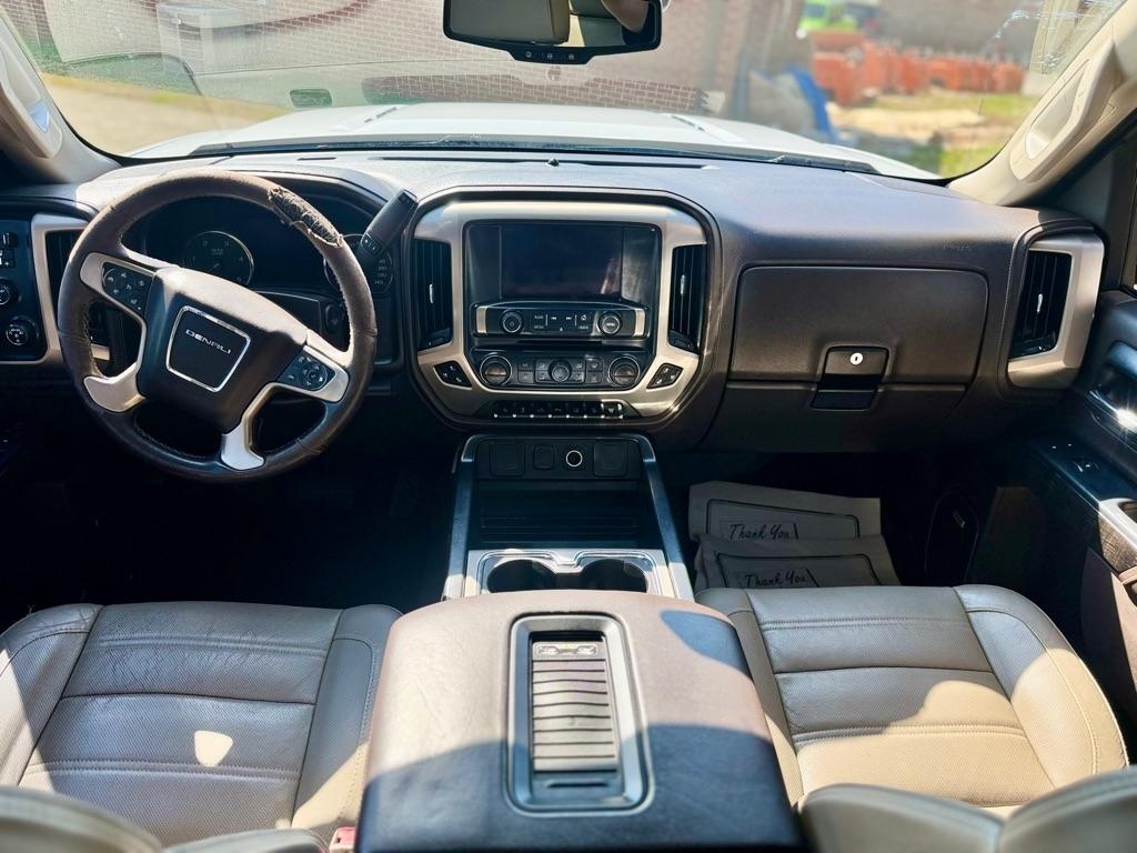 GMC Sierra 2500HD Denali Crew Cab 4WD 2016