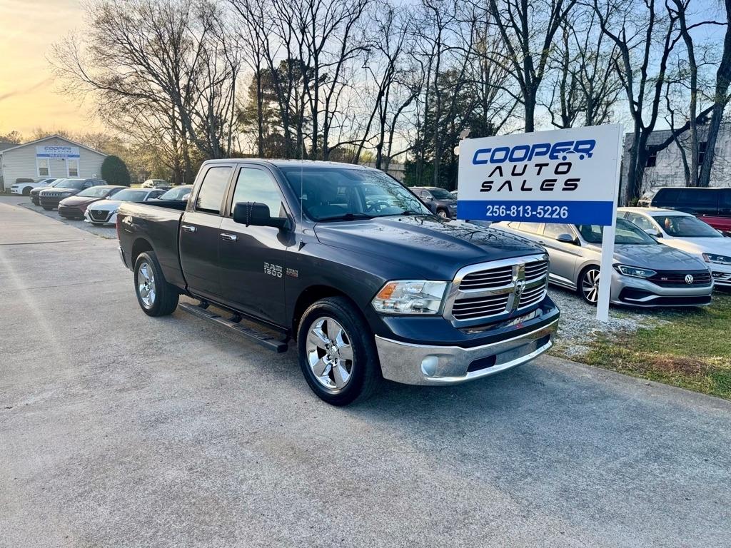RAM 1500 SLT Quad Cab 2WD 2016
