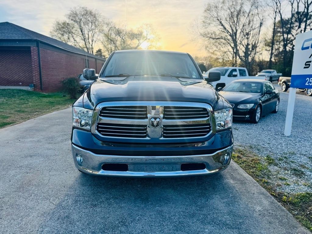 RAM 1500 SLT Quad Cab 2WD 2016