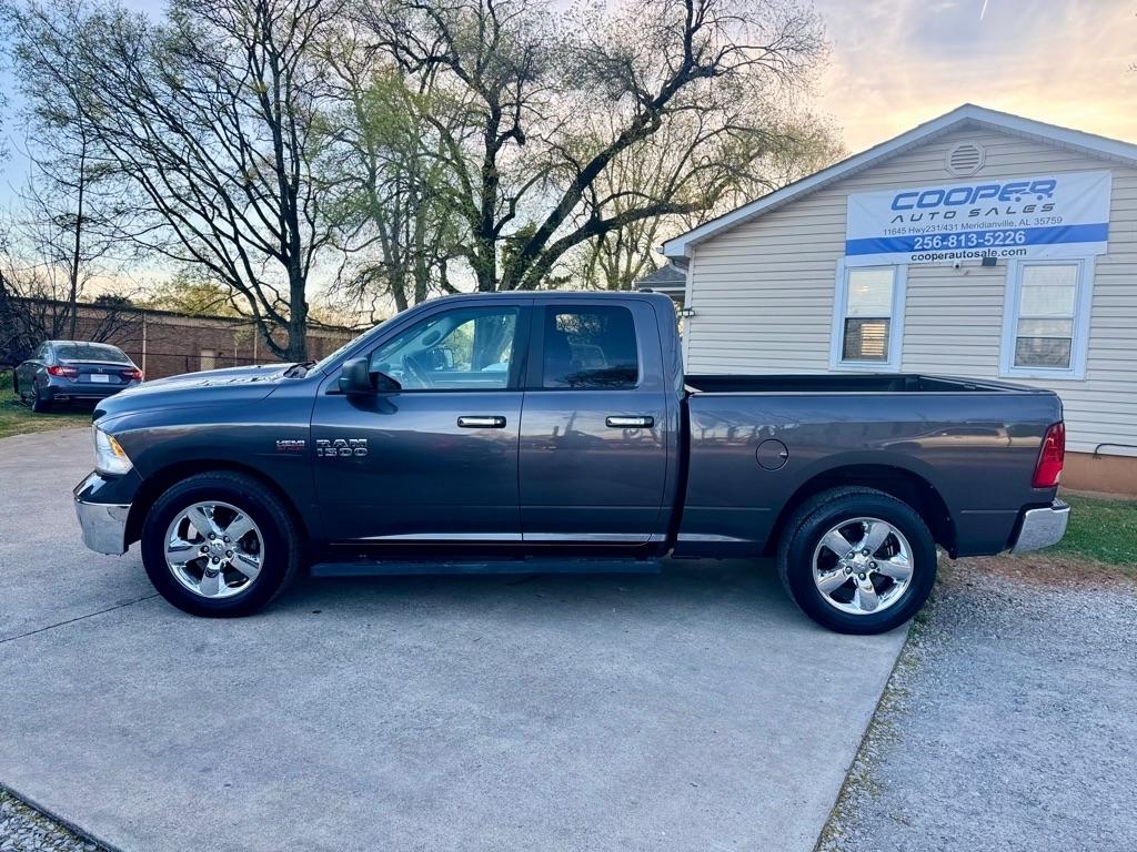 RAM 1500 SLT Quad Cab 2WD 2016
