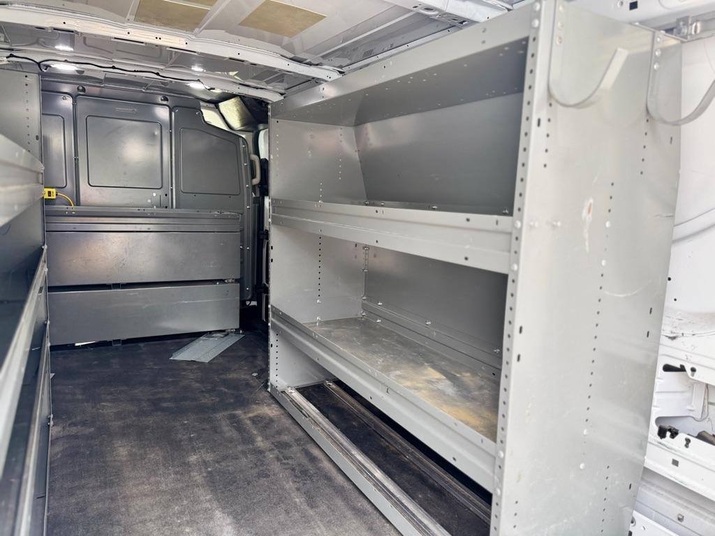 Ford Transit 150 Van Low Roof w/Sliding Pass. 130-in. WB 2020