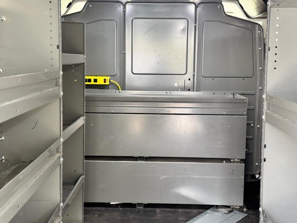 Ford Transit 150 Van Low Roof w/Sliding Pass. 130-in. WB 2020