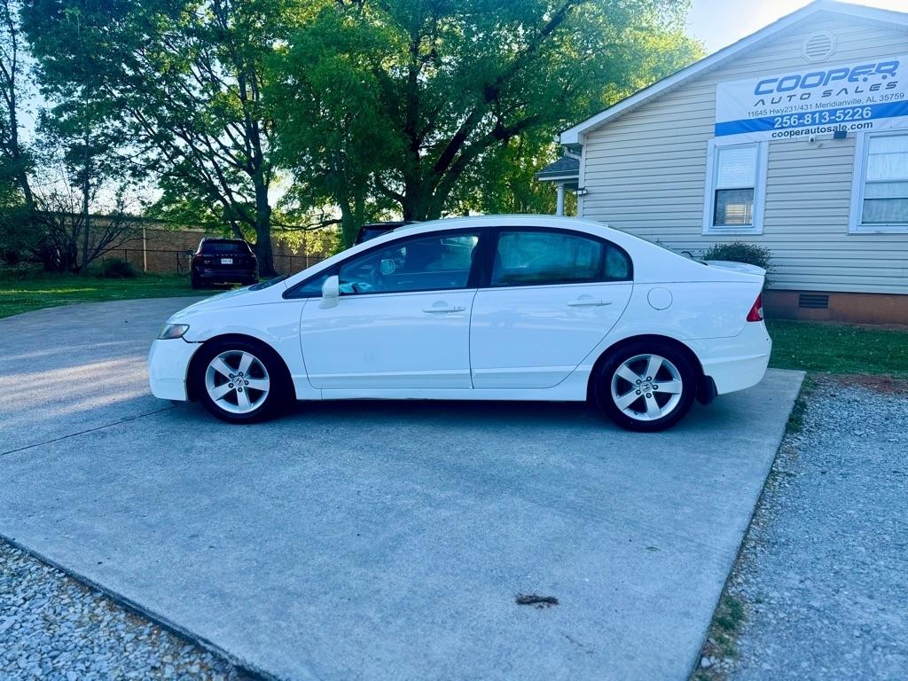 Honda Civic LX-S Sedan 5-Speed AT 2011