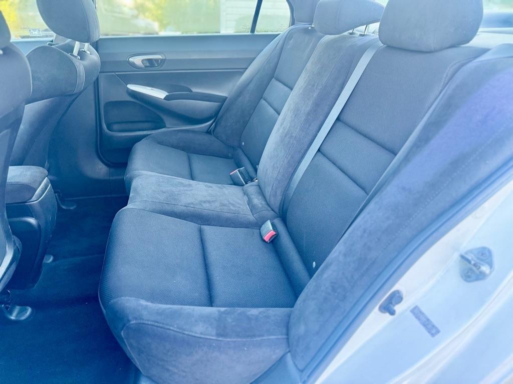 Honda Civic LX-S Sedan 5-Speed AT 2011