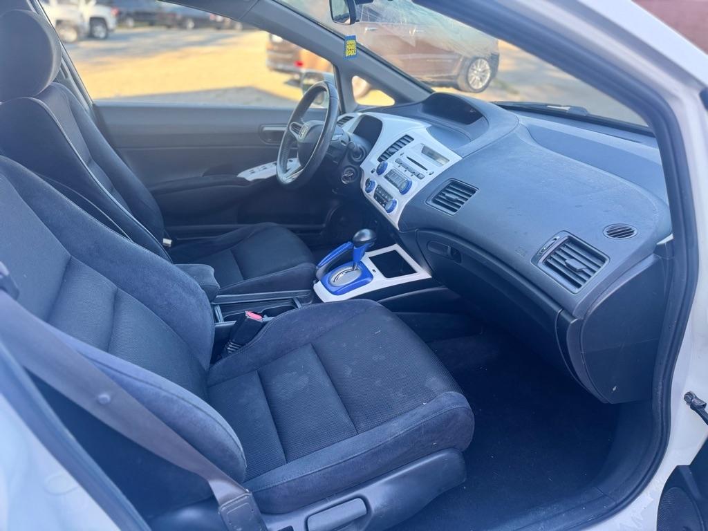 Honda Civic LX-S Sedan 5-Speed AT 2011