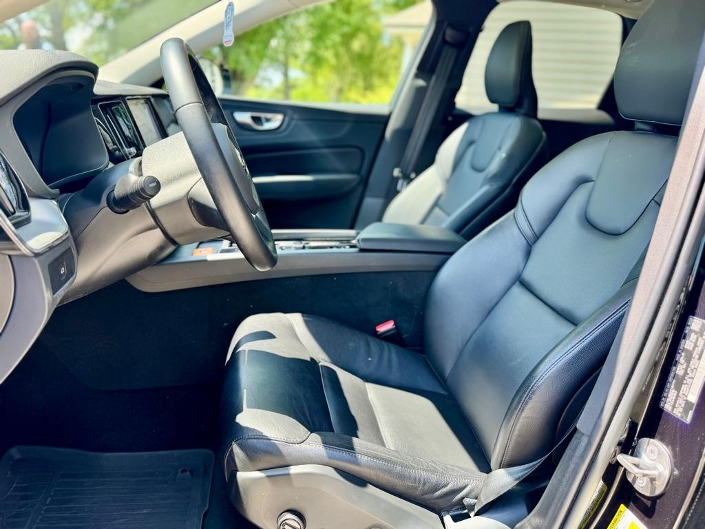 Volvo XC60 B5 Core 2023