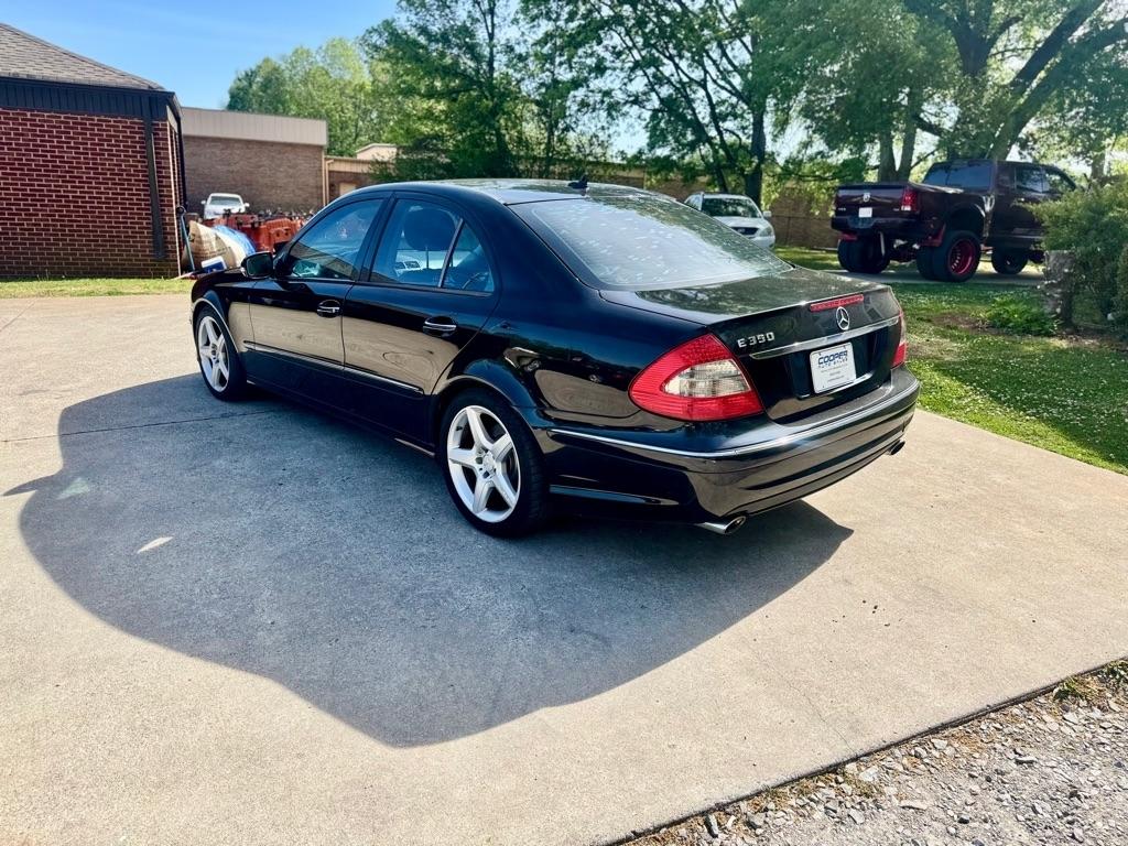 Mercedes-Benz E-Class E350 Luxury Sedan 2009