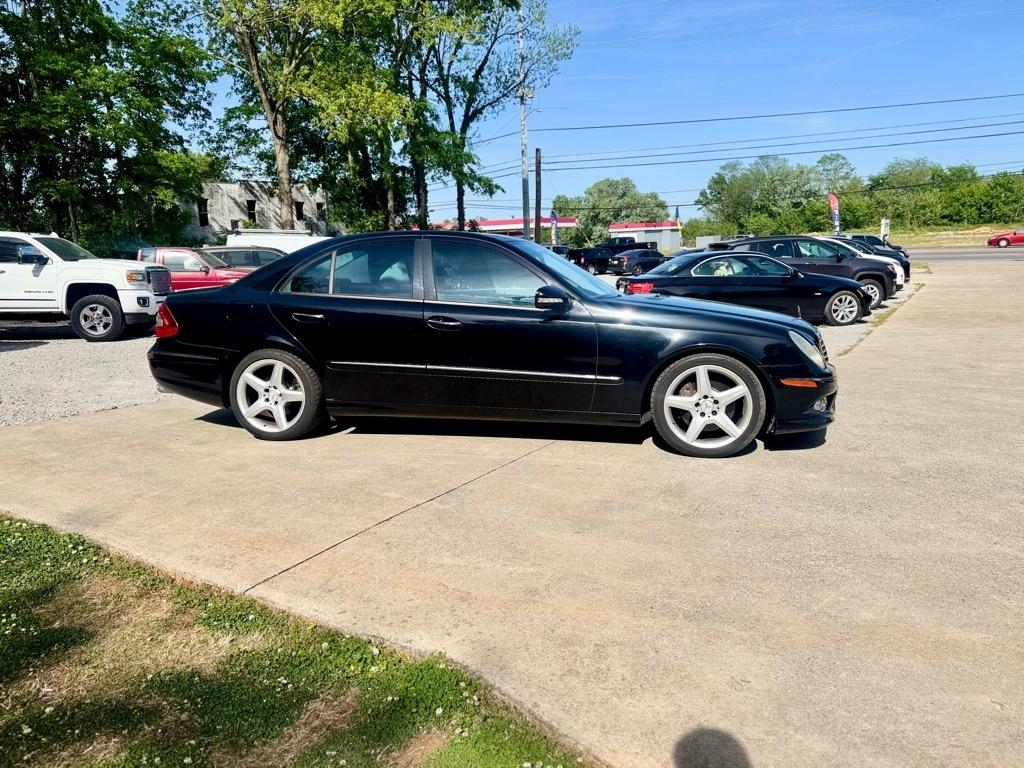 Mercedes-Benz E-Class E350 Luxury Sedan 2009