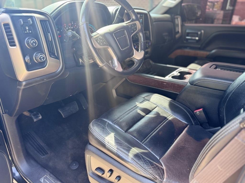 GMC Sierra 1500 Denali Crew Cab Long Box 4WD 2017