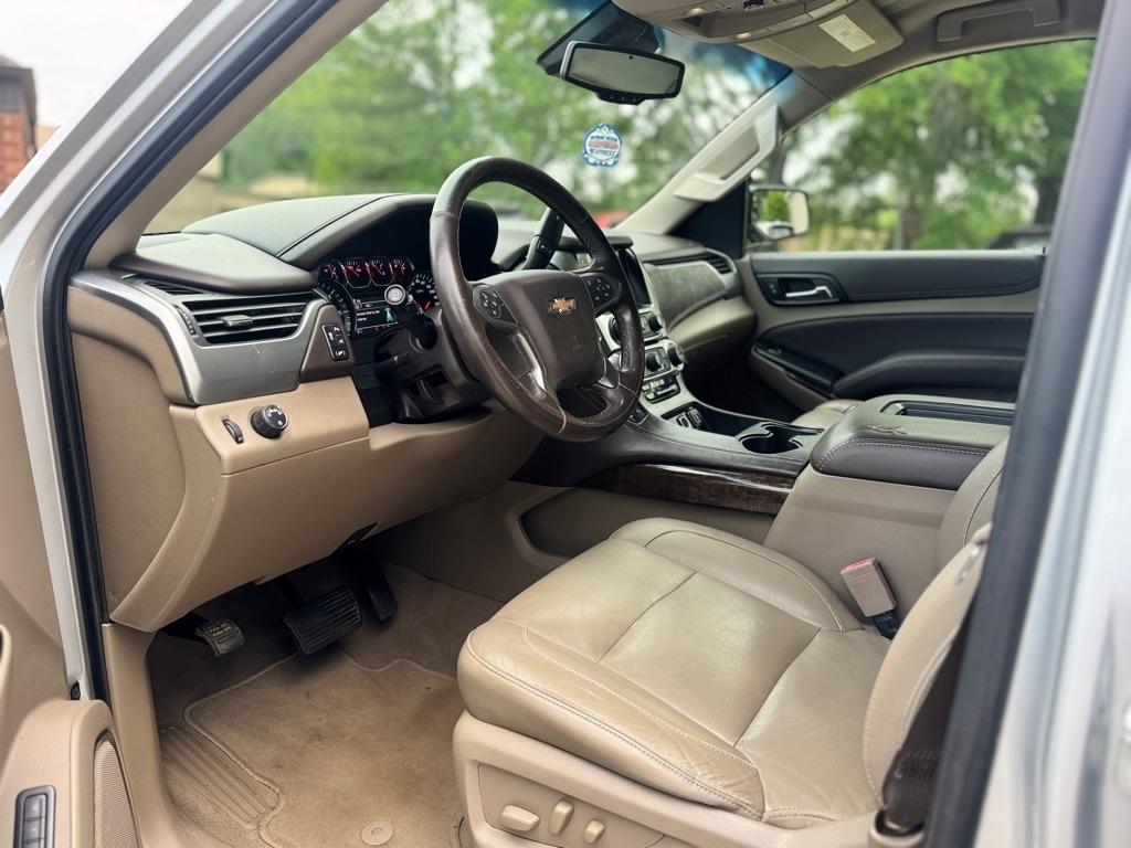 Chevrolet Suburban LT 2WD 2019