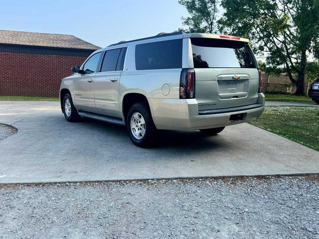 Chevrolet Suburban LT 4WD 2015