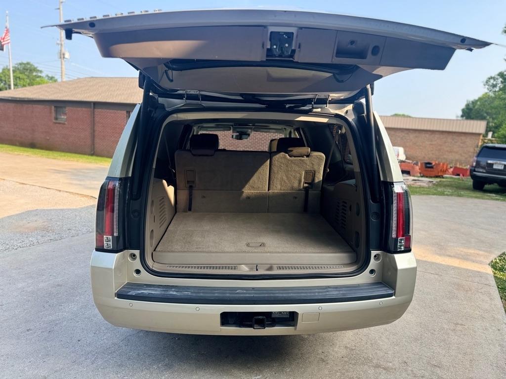 Chevrolet Suburban LT 4WD 2015