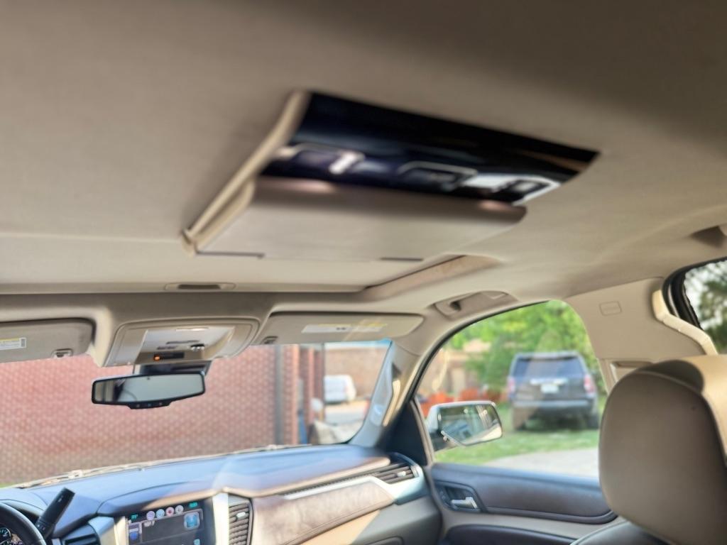 Chevrolet Suburban LT 4WD 2015