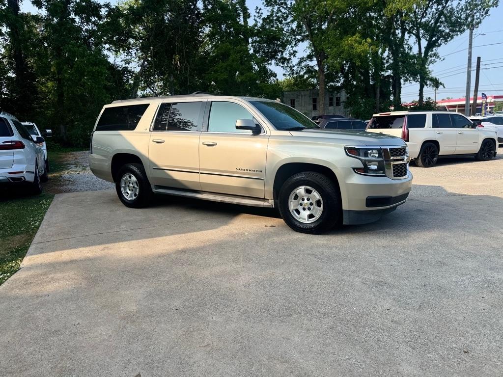 Chevrolet Suburban LT 4WD 2015
