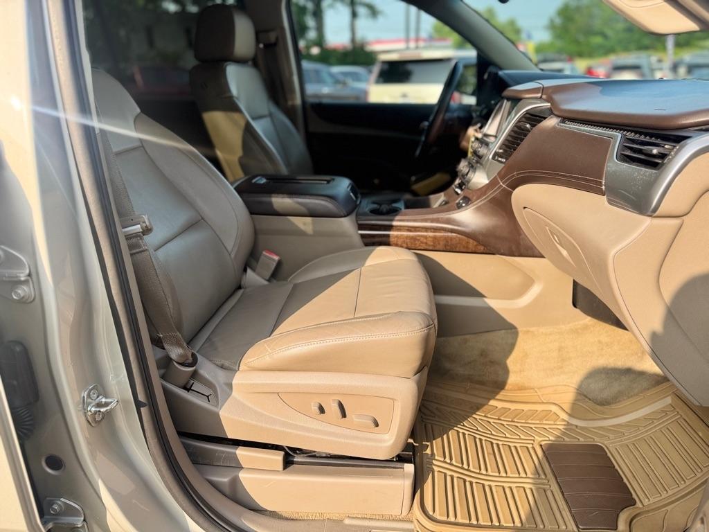 Chevrolet Suburban LT 4WD 2015